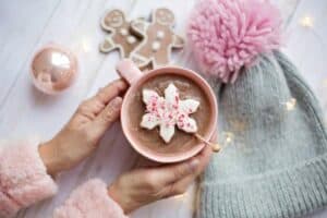 Mehr über den Artikel erfahren Heiße Schokolade – Beste Rezepte für Wintergenuss